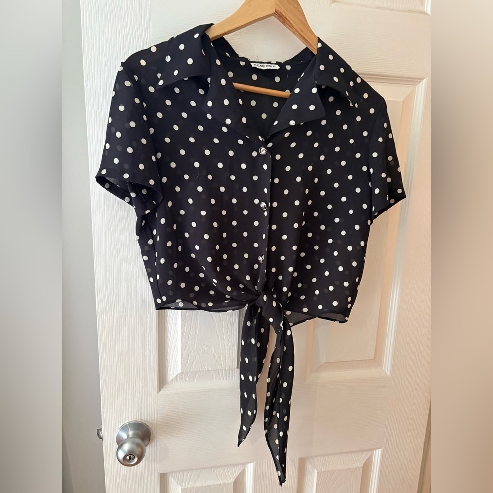 Elm Ave vintage polka dot blouse black white button up tie front small